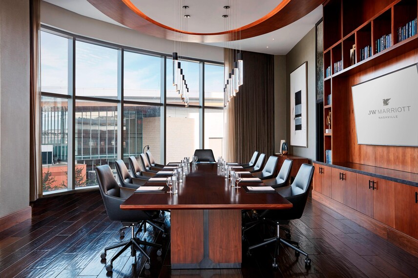 Lucchese Boardroom